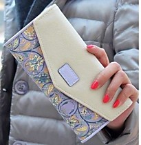 Женские клатчи, кошельки, косметички